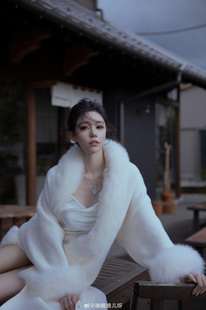 摸胸视频