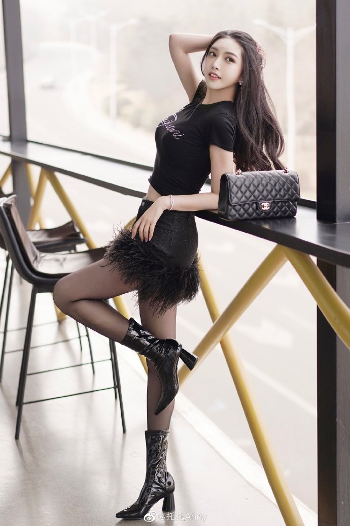 技术词转化艺术：揭秘软件开发行业SEO