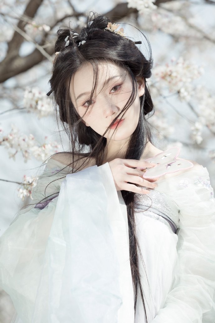 揭秘高互动性内容，激发用户评论欲望