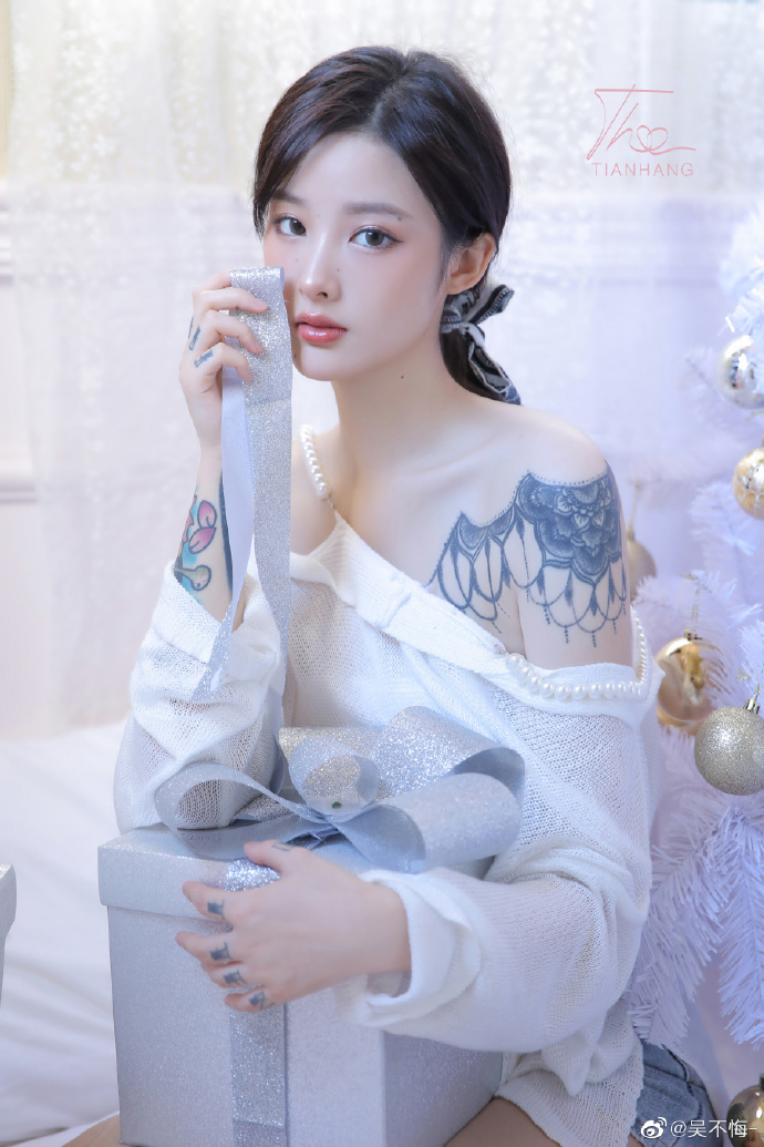 祼女直播