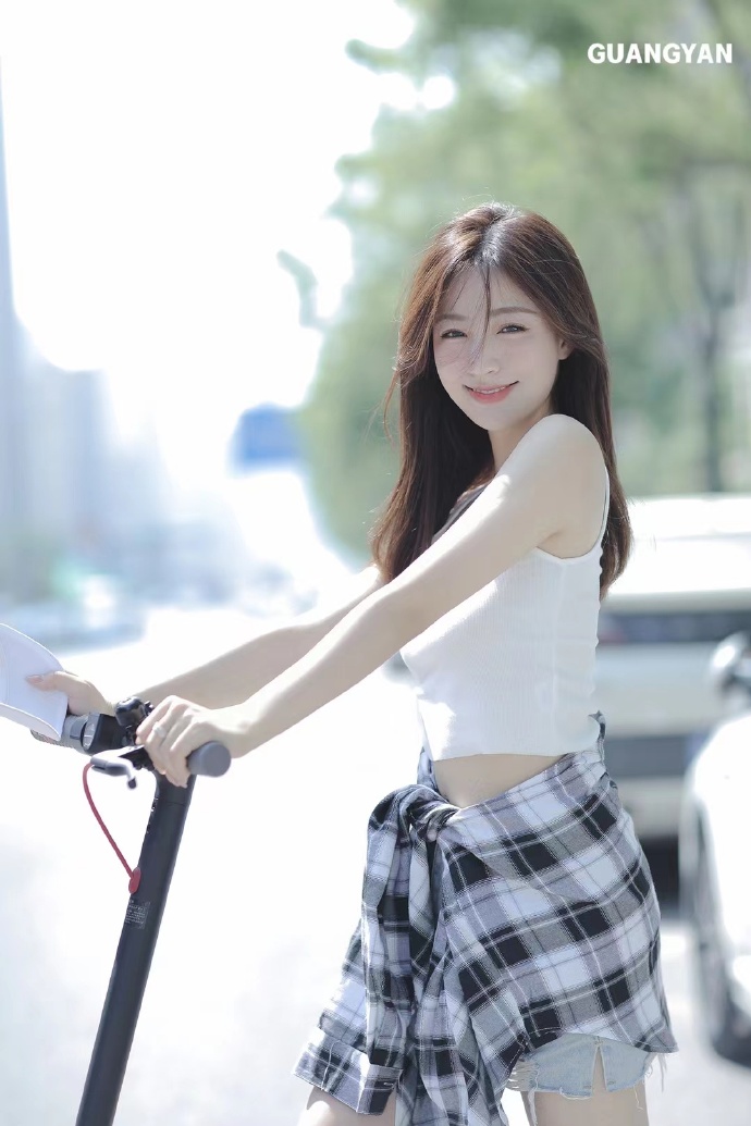 爱爱小视频