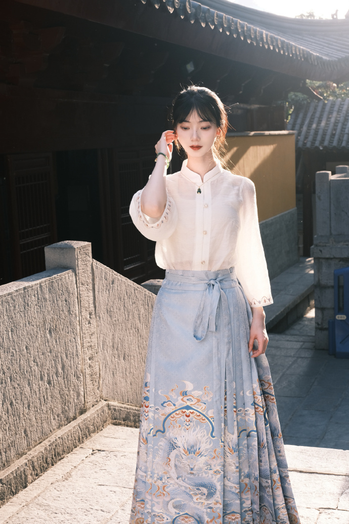 胡若曦的头像