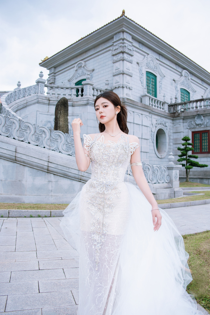 吴婷的头像