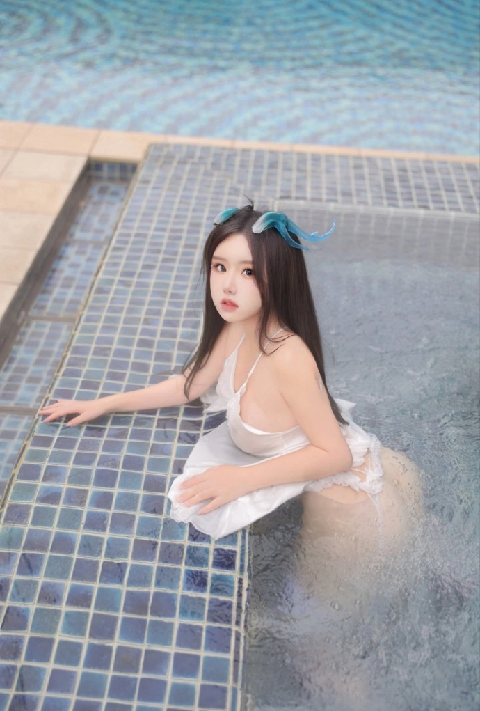 美女搞鸡