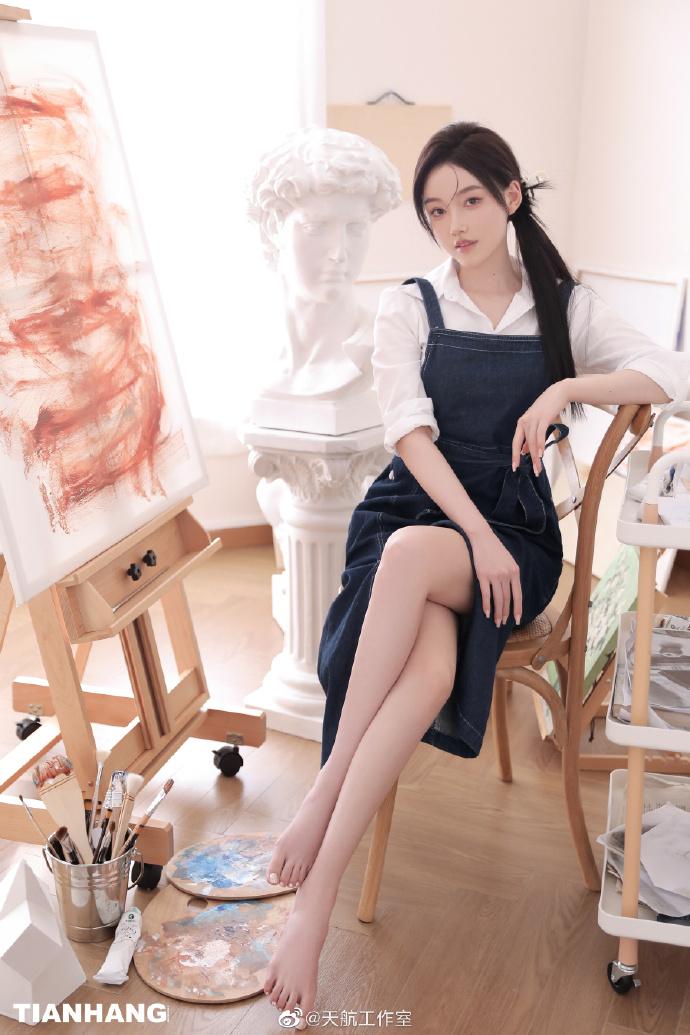 免费看美女隐私部位