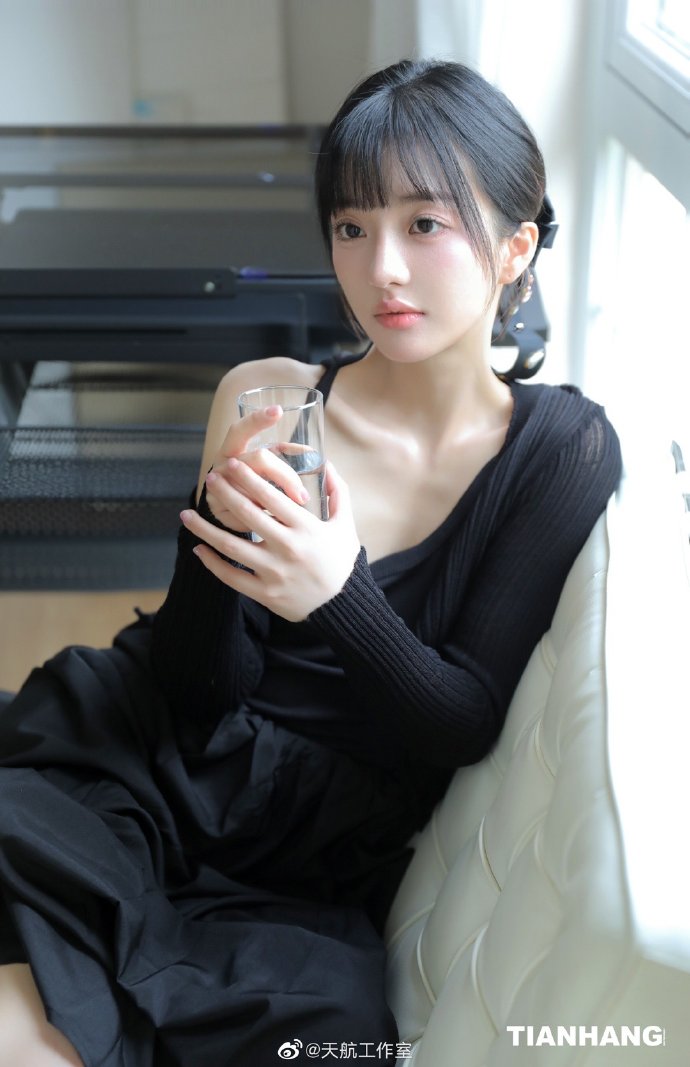 丝瓜草莓视频