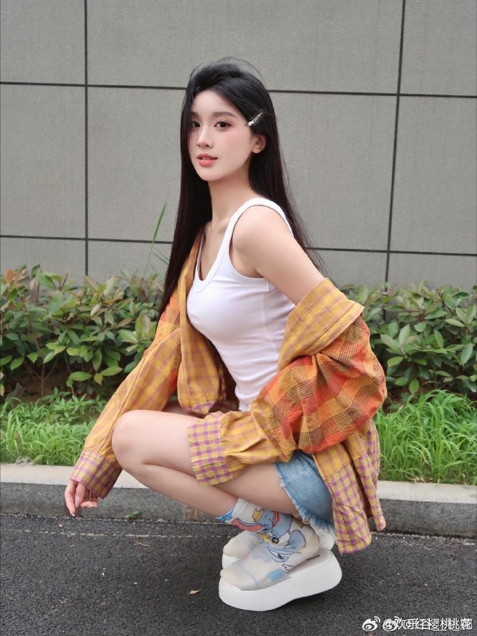 阎紫涵的头像