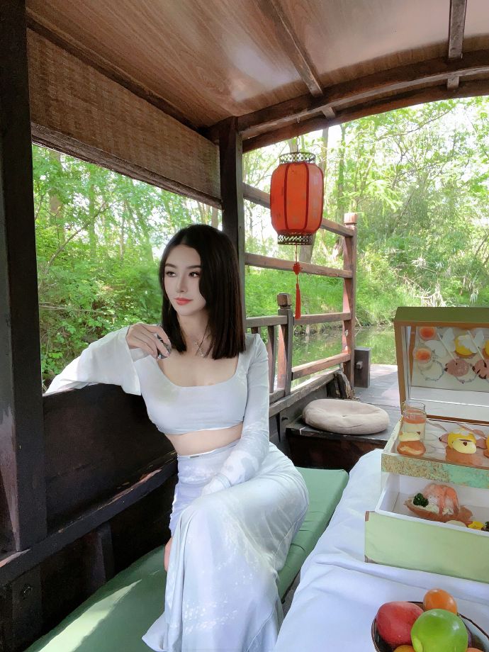 国产精品天美传媒王茜