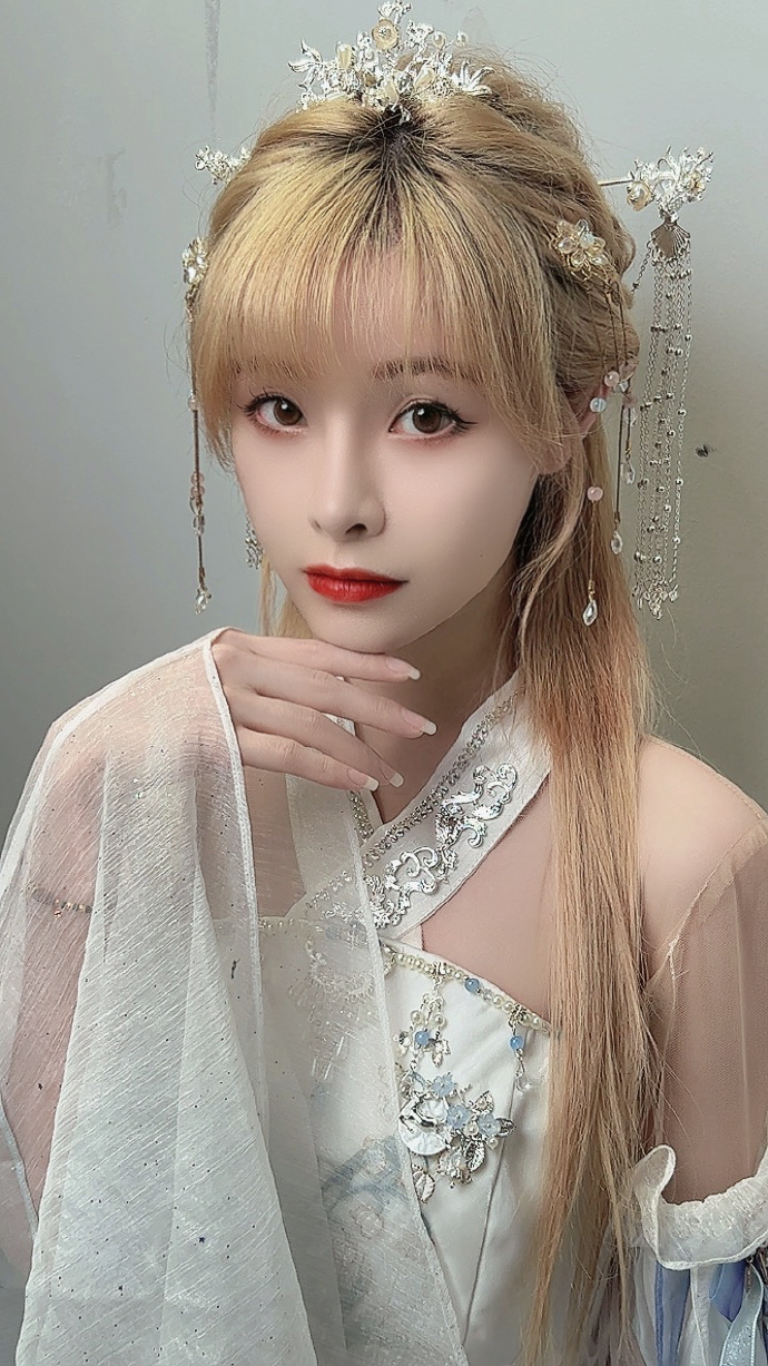 美女的隐私