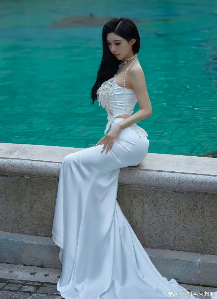 操女生视频
