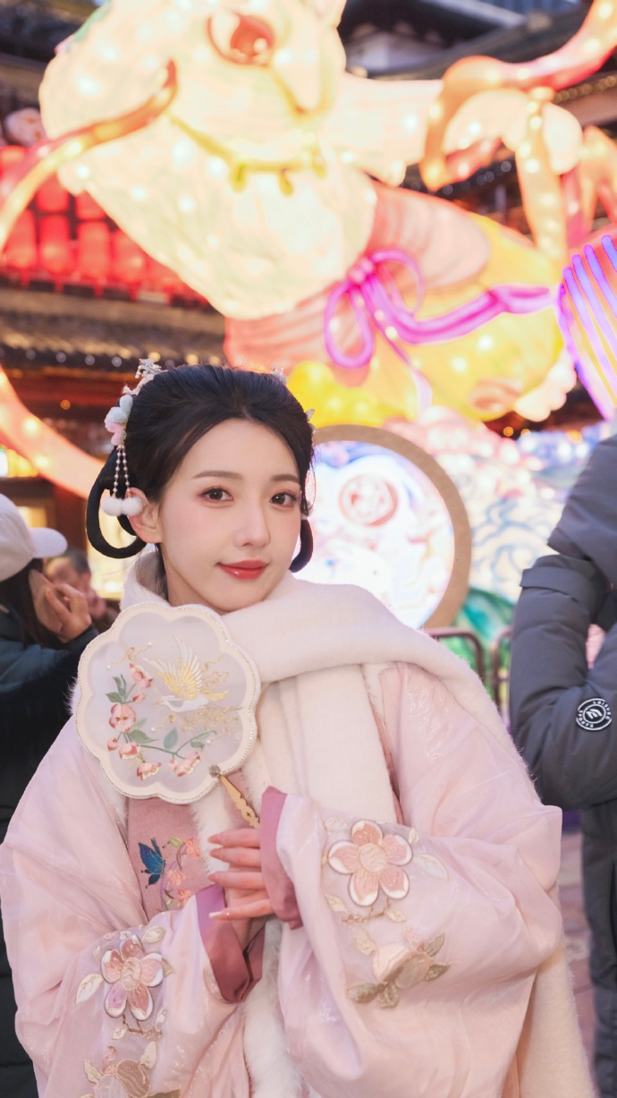 快速掘金高价值泛二级域名关键词库